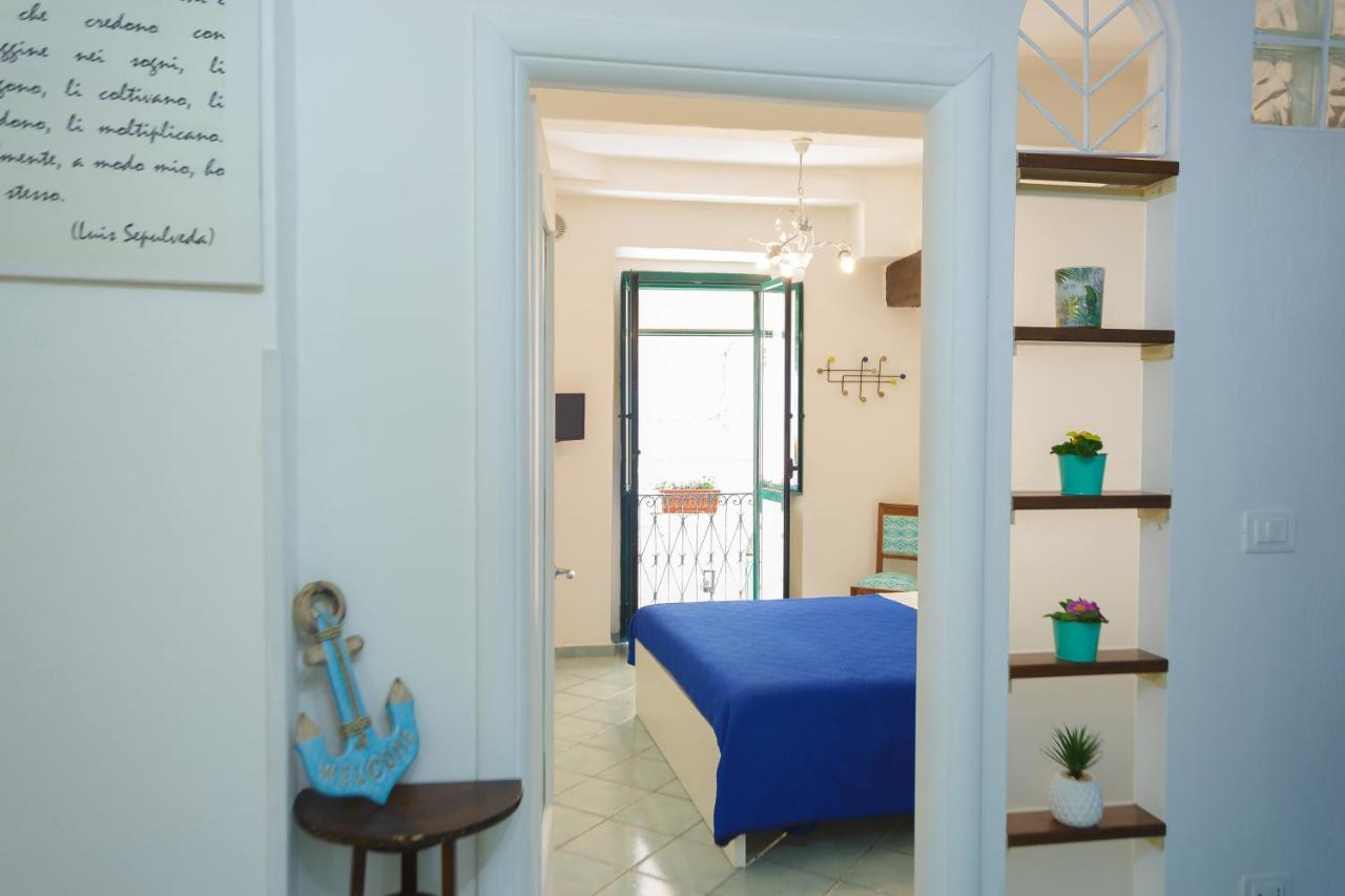Apartamento Ti Porto Al Centro Unforgettable Moments Salerno Exterior foto