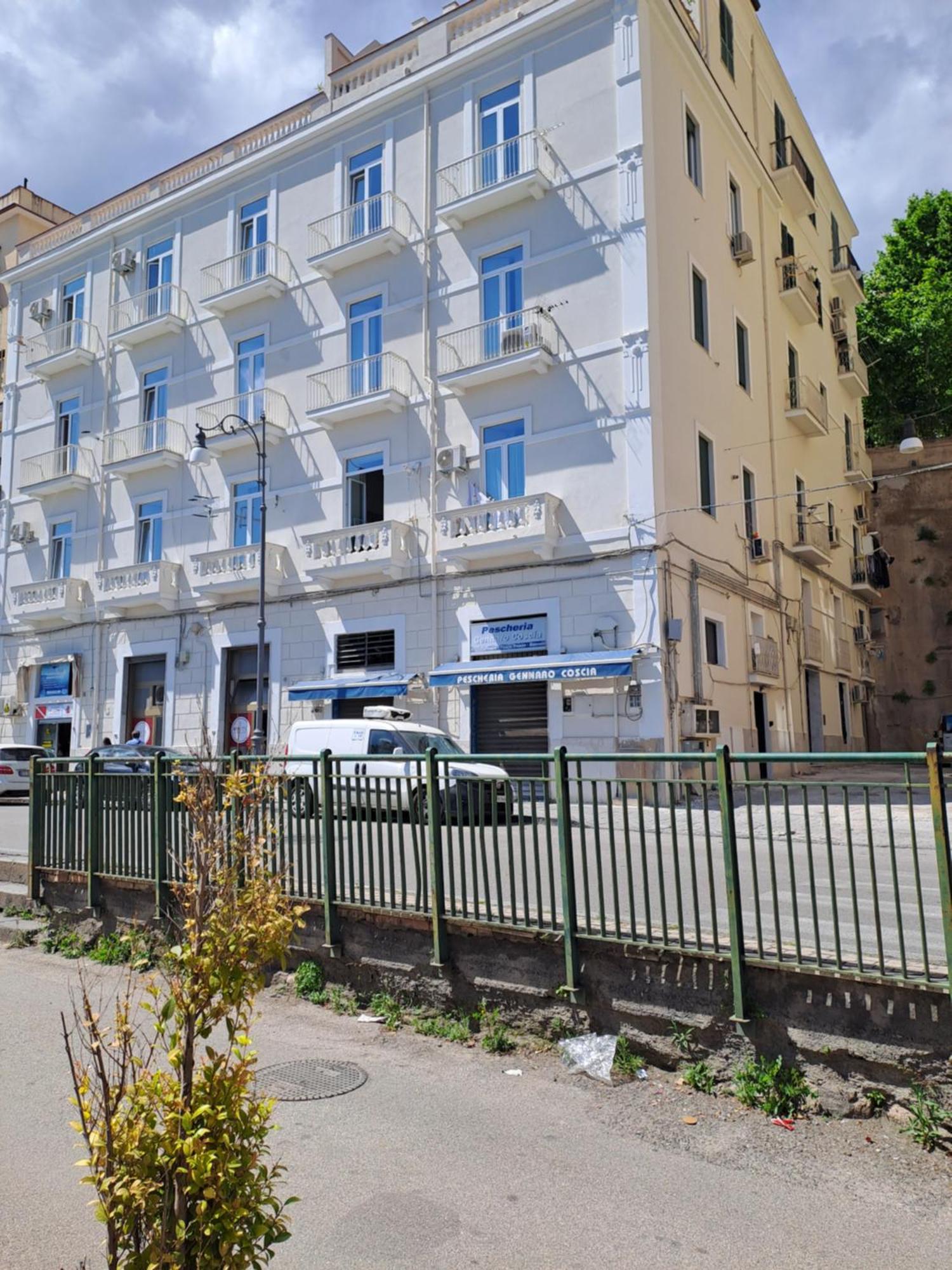 Apartamento Ti Porto Al Centro Unforgettable Moments Salerno Exterior foto